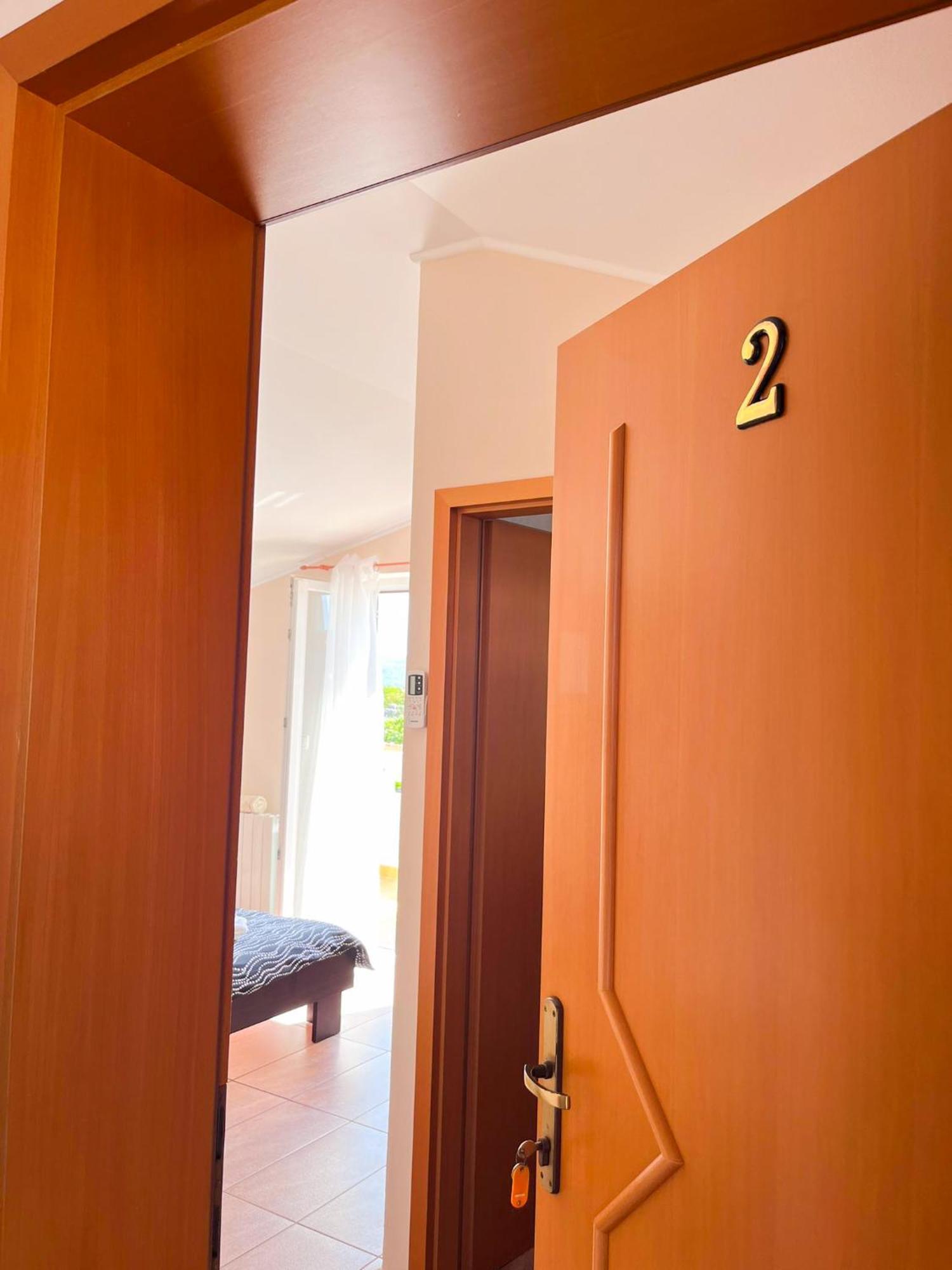Apartamento Marvil Cozy With Private Terrace And Free Parking Krk Town