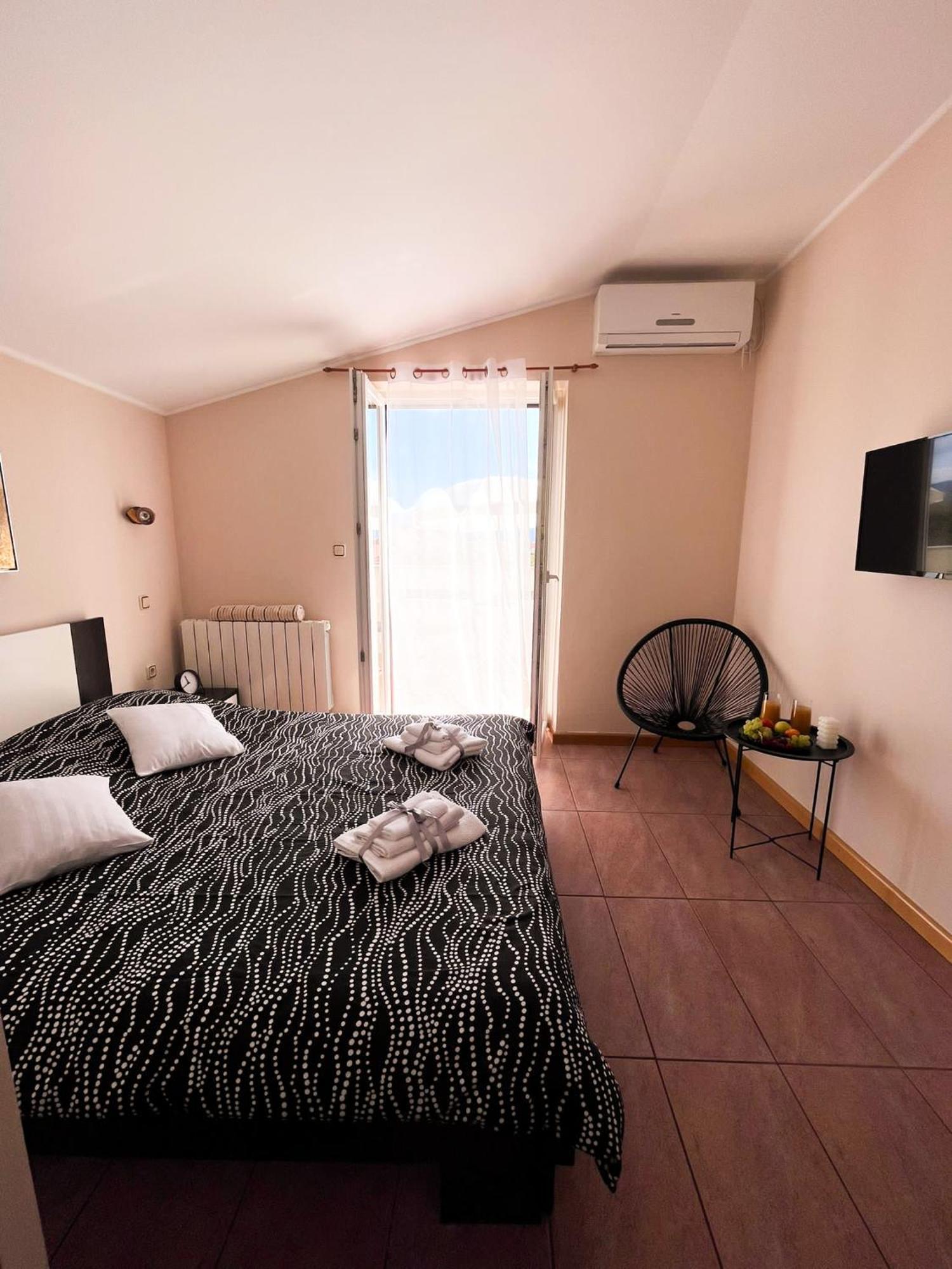 Apartamento Marvil Cozy With Private Terrace And Free Parking