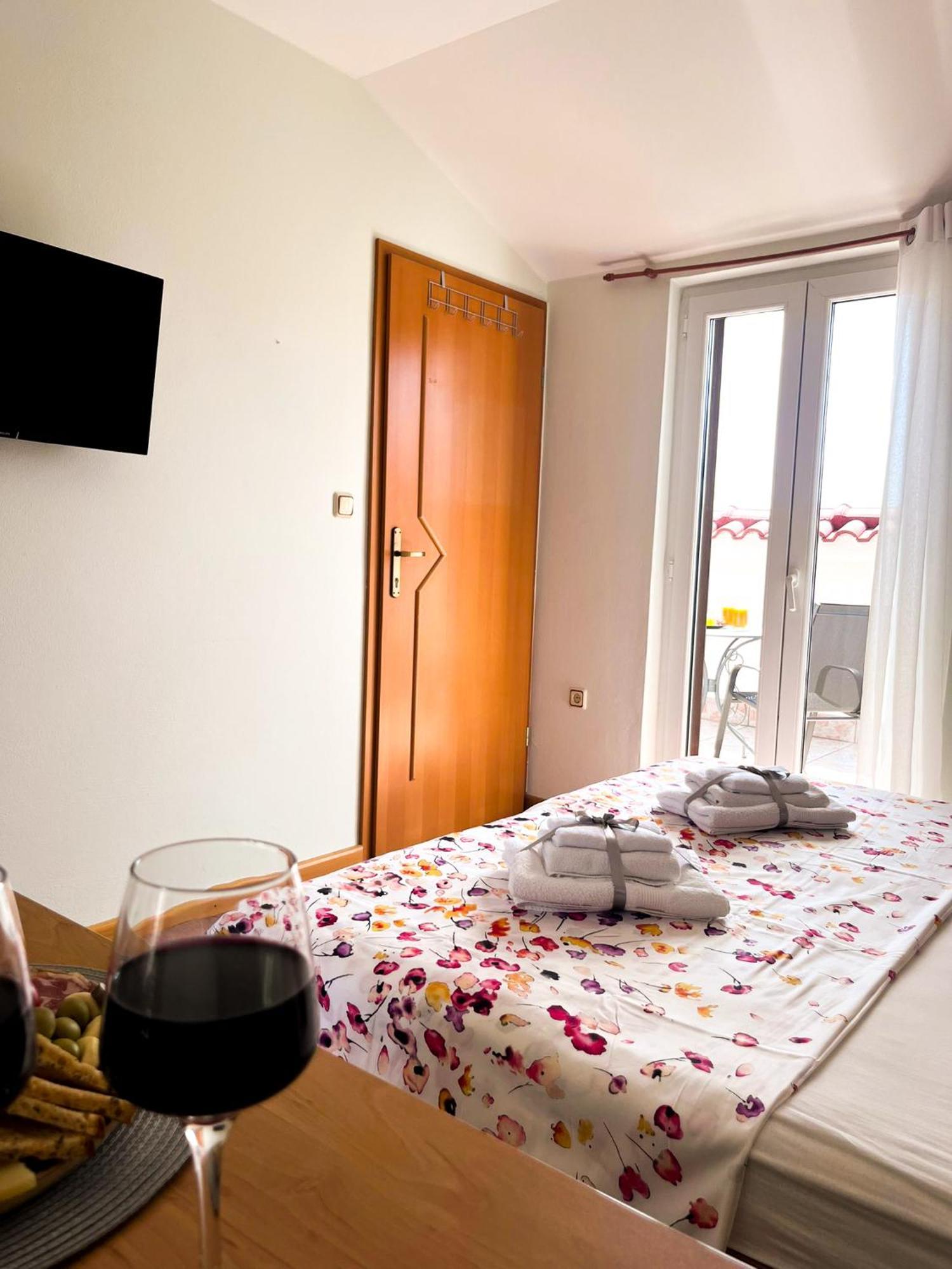 Marvil Cozy With Private Terrace And Free Parking *